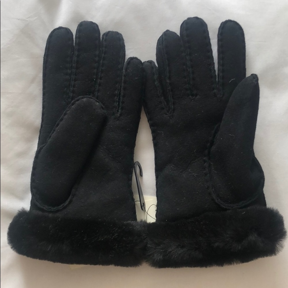 UGG gloves